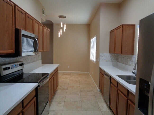 Photo - Great 3 bedroom house in gated community near Arrowhead Town Center