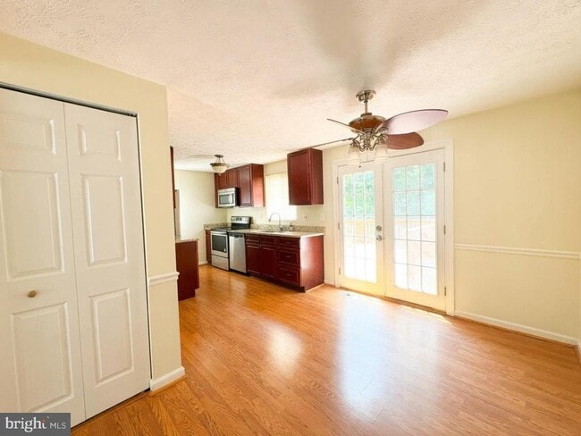 Photo - 8112 Parkdale Ct