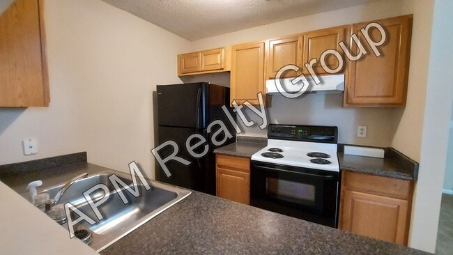 Photo - St. Andrews townhouse - 50% off first month!