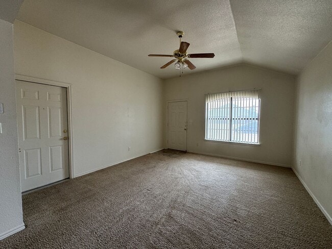 Photo - 5005 John David Dr Unidad # A