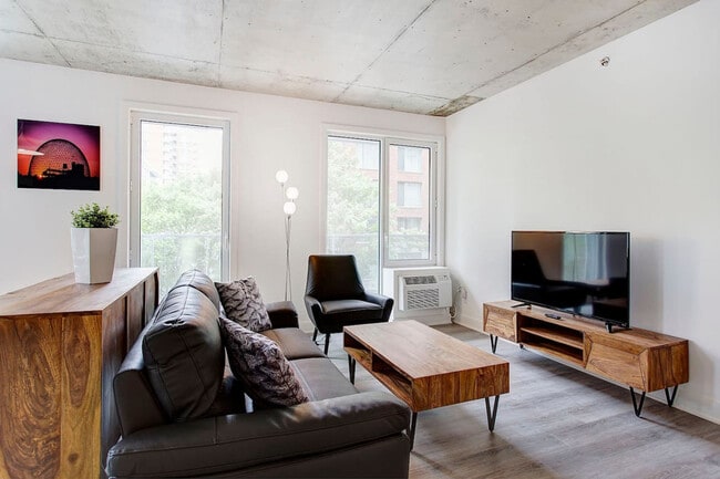 Building Photo - 1770 Rue Joseph Manseau