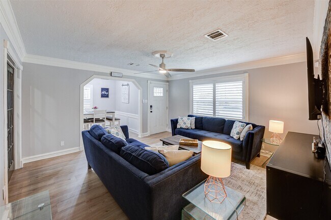 Photo - 1207 Archer St