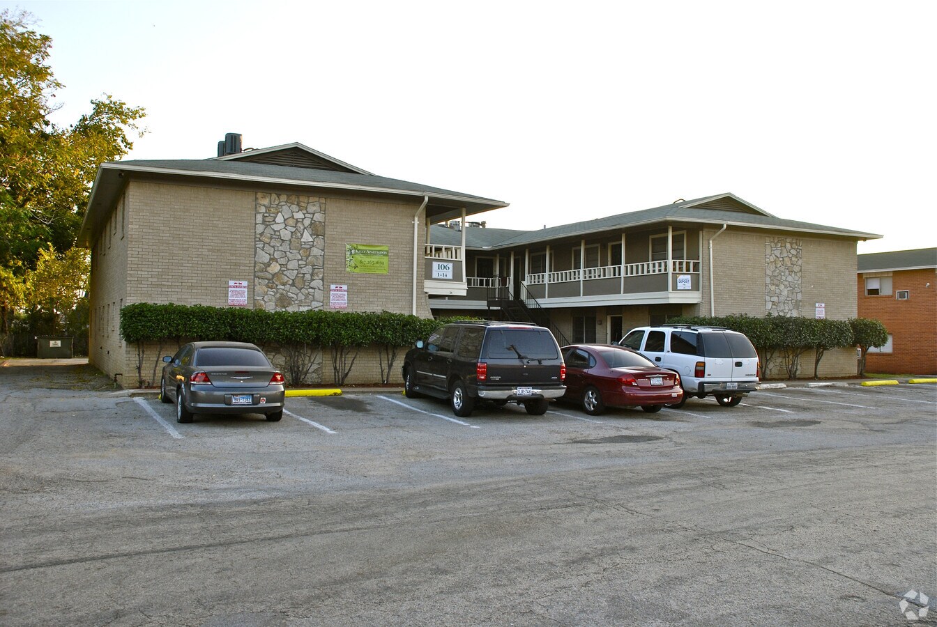 Photo - Kelly Apartments