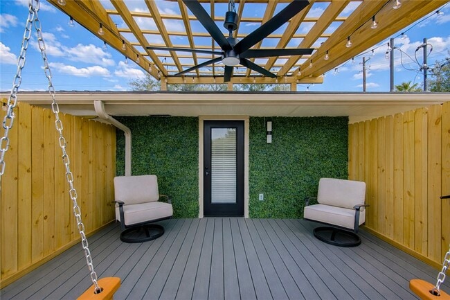 Photo - 3201 Westridge St