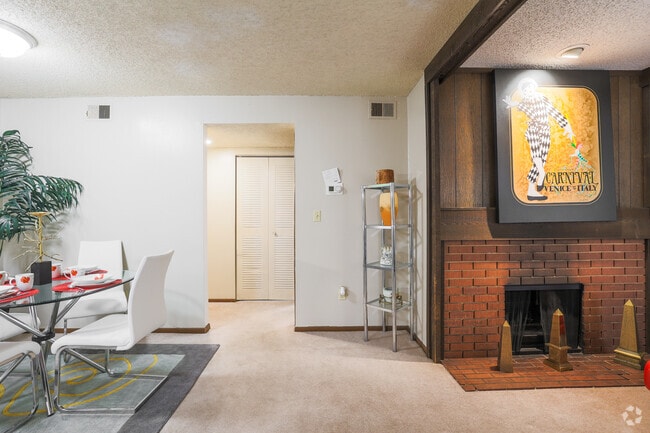 1BR, 1BA - 620SF - 21W at Wichita State