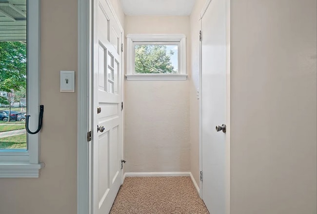 Photo - 16402 Webster Rd