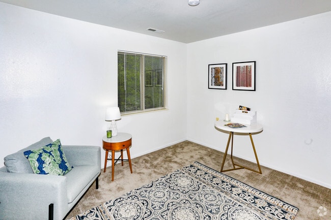 2 BR, 2 BA