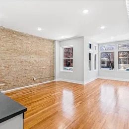 Photo - 1154 E 54th Pl Unit A