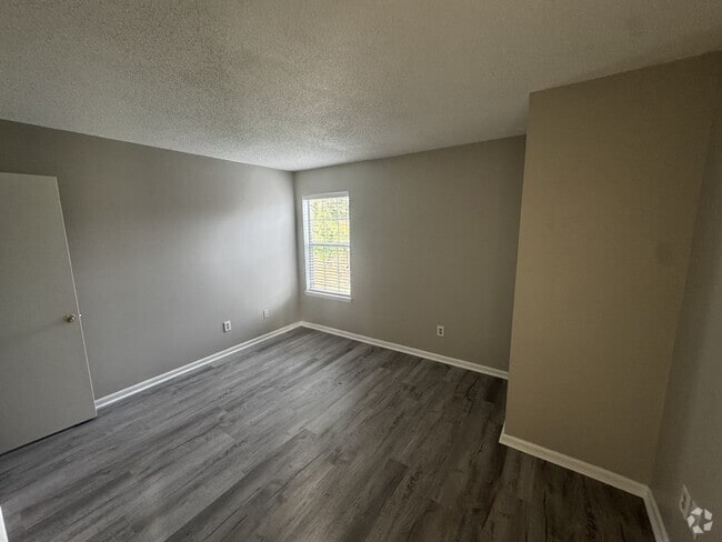 Building Photo - 658 Rivers Reach Rental