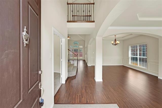 10438 Coach House Ln