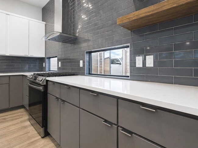 Photo - 4402 Mt Vernon Dr Unit A