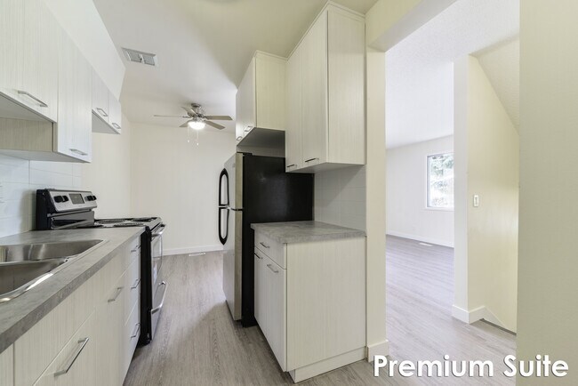 Building Photo - Parkview Estates