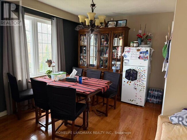 Photo - 256 Patricia Ave