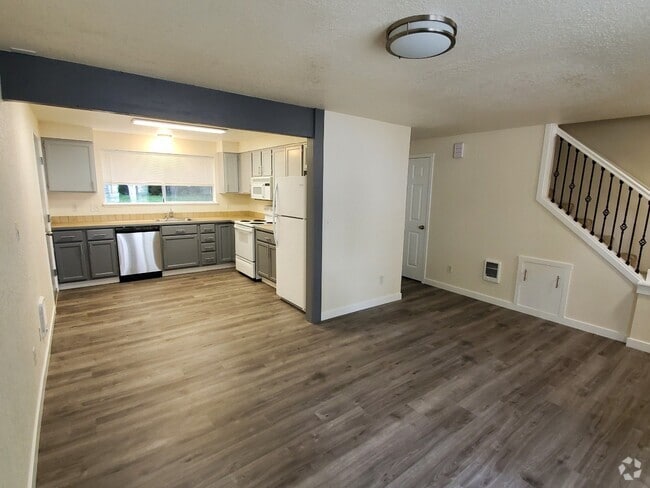Building Photo - 821 Kaiser Rd NW Unit 3C Rental