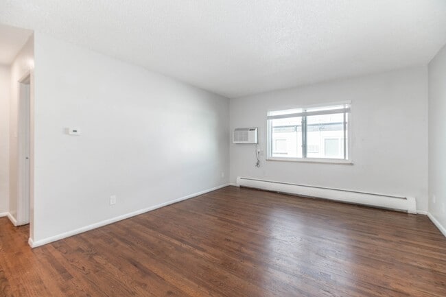 Photo - 1410 N Moline St Unit 105