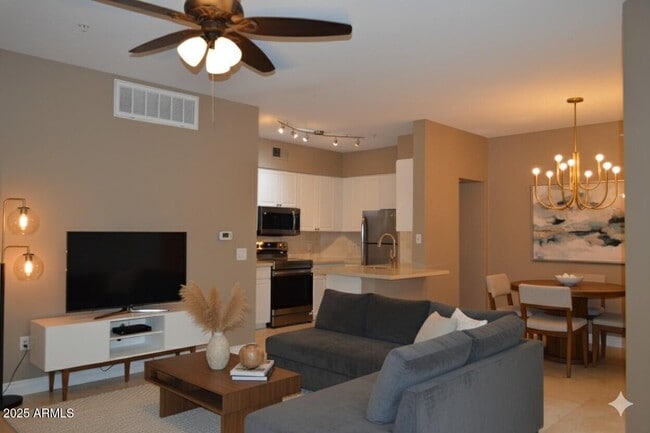 Building Photo - 1701 E Colter St Unit 416