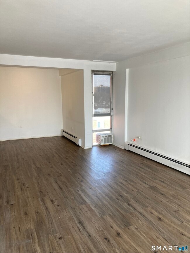 Photo - 87 Glenbrook Rd Unit APT 6E