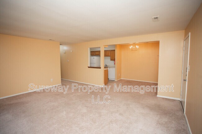 Photo - 115 Claire Ct