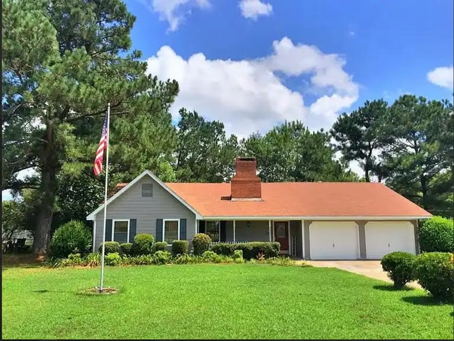 Charming 3 Bed, 2 Bath Home with New Floor... - Charming 3 Bed, 2 Bath Home with New Floor...