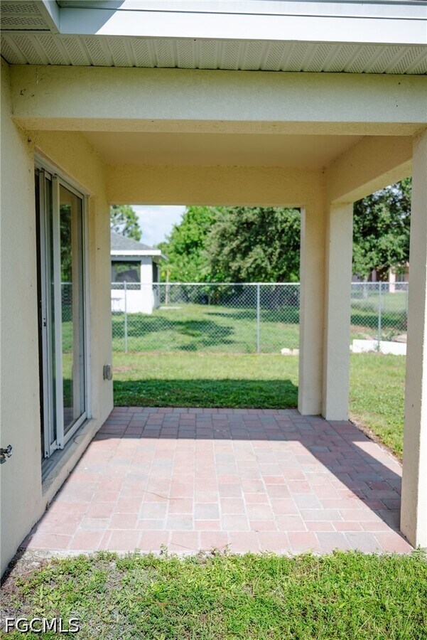 Photo - 1108 NE 36th Ln