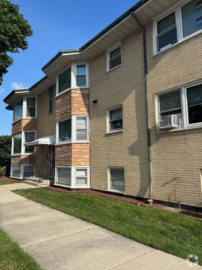 Building Photo - 6401 W 52nd St Rental
