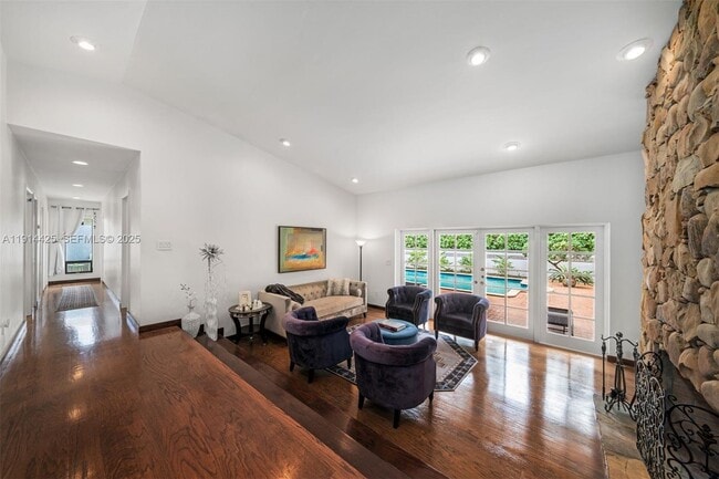 Photo - 10645 SW 89th Ct