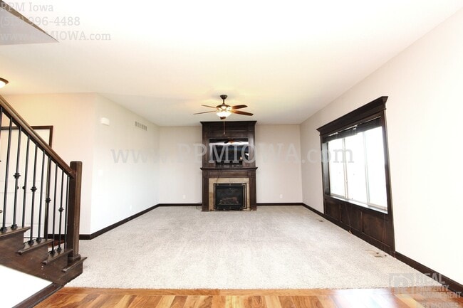 Photo - OVER 2000 SQ FT!! 5 Bedroom, 3.5 Bath Home in Urbandale
