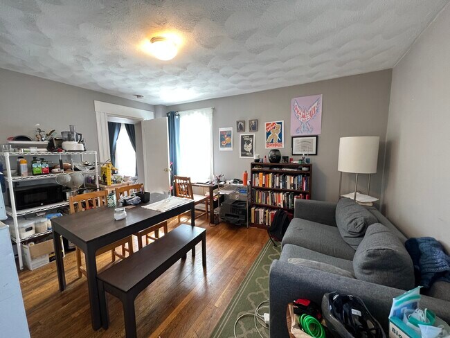 Photo - 639 Somerville Ave