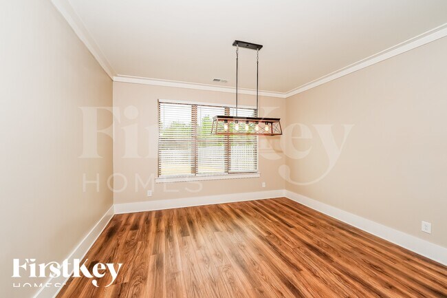 Photo - 4953 Natalie Way