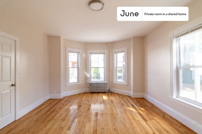 Photo - Room in Shared 7 bed/2 bath home in Allston Unidad A