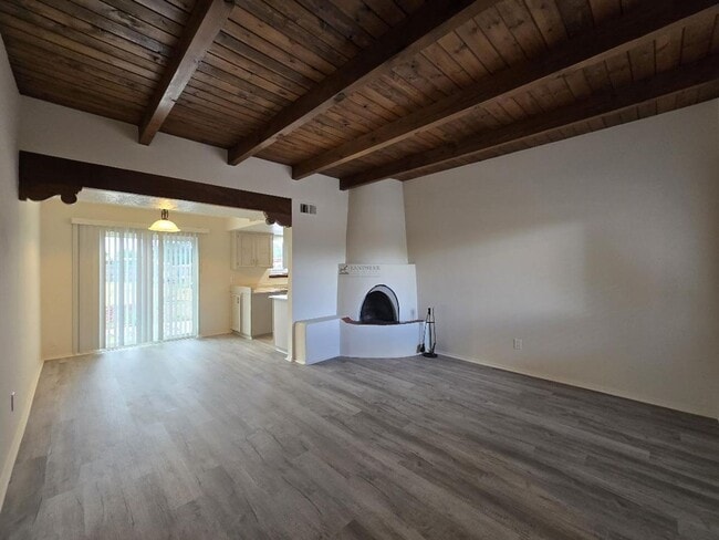 Building Photo - 2805 Vereda de Pueblo