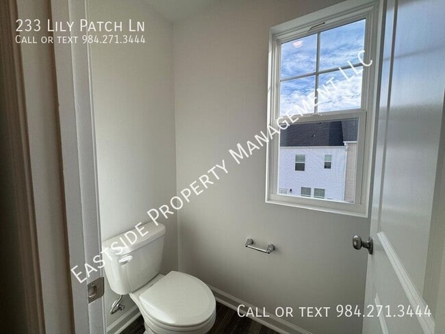 Photo - 233 Lily Patch Ln