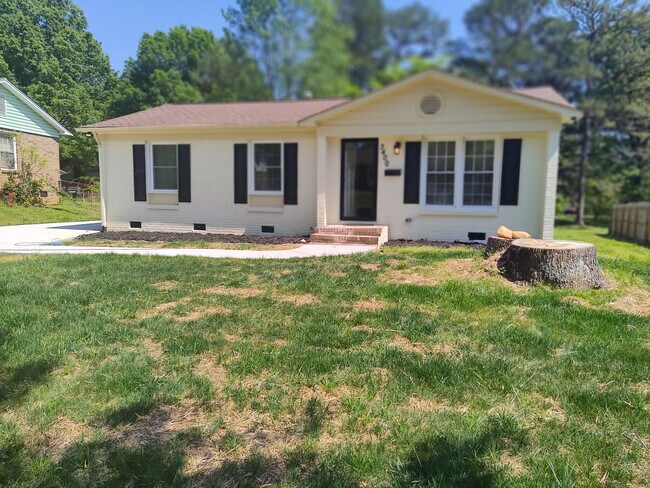 Room in Single Family Home on Cricketeer Dr