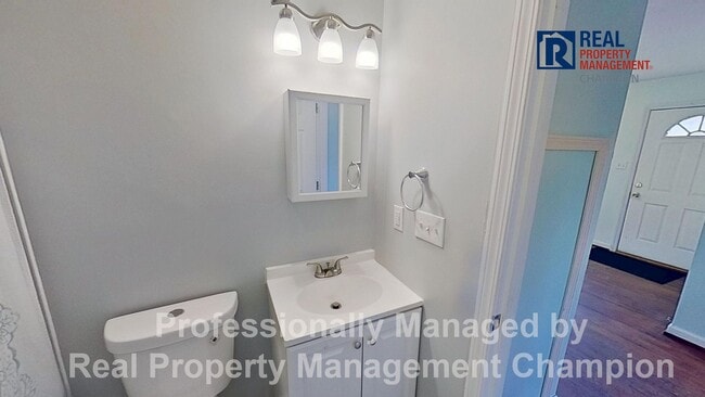 Photo - 2 BD/1 BA on Wooded Lot Near Hines Farm Park and Stables