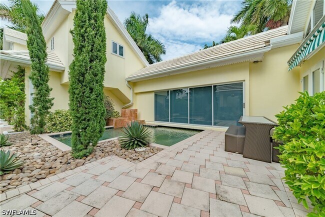 Photo - 883 Galleon Dr