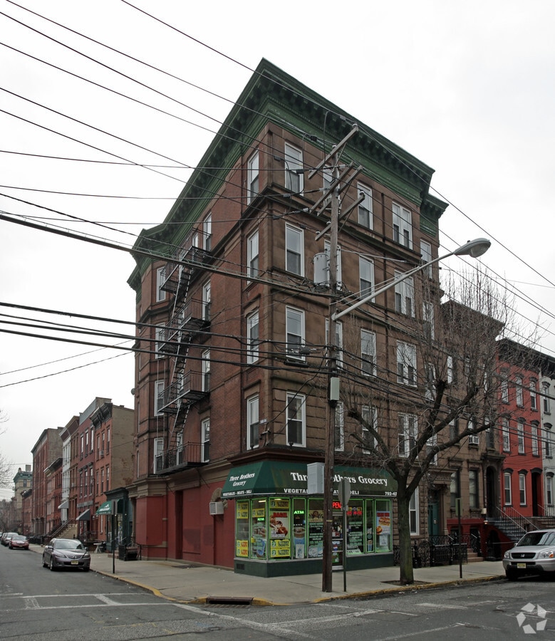 Photo - 249 11th St Apartments