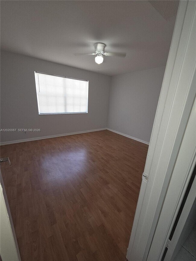 Photo - 8886 SW 3rd St Unidad 204