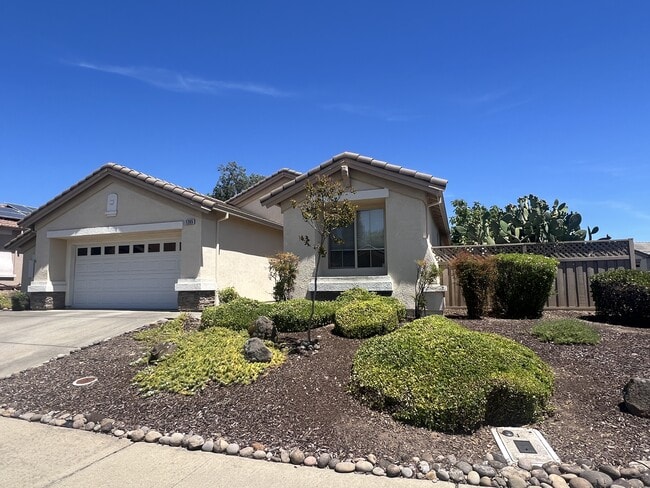 Photo - 1205 Shadow Glen Ln