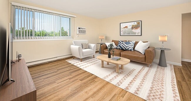 Prentiss Creek at Downers Grove Apartments