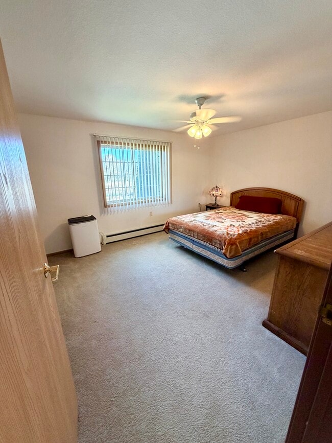 Building Photo - 413 Rowley St Unit 15