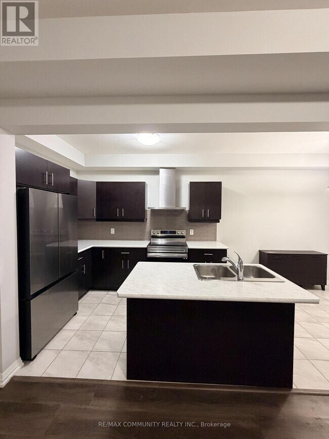 Photo - 86 Bur Oak Dr