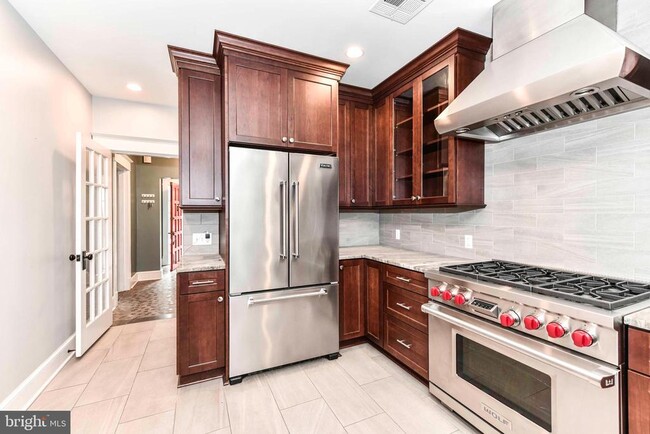 Photo - 209 W Myrtle St