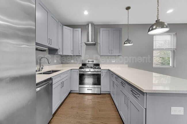 Photo - 1048 N Lawndale Ave Unidad 1