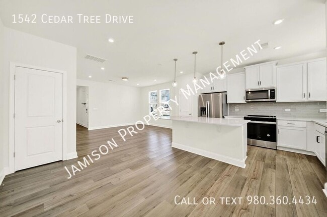 Photo - 1542 Cedar Tree Dr