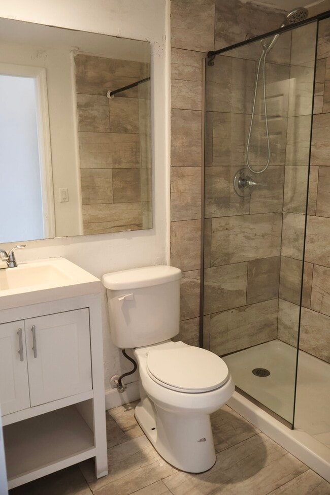 Photo - 542 SW 3rd St