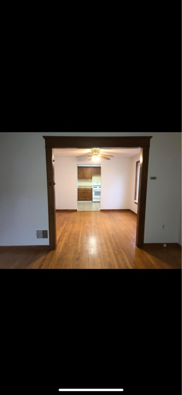 Photo - 504 Helen St