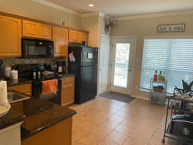 Photo - River Oaks #605 Unidad 305 Holleman #605
