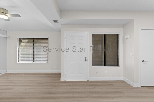 Photo - 4201 N 20th St Unit 17