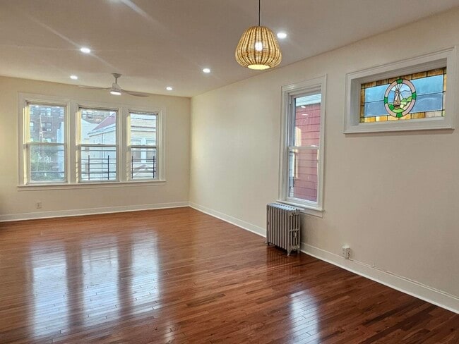 Photo - 151 W 33rd St Condo