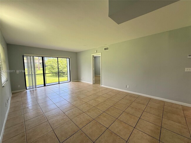 Photo - 4885 Arjaro Dr Unit 4869